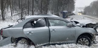 Фатальный обгон: Малыш и взрослые погибли, влетев в фуру под Новосибирском