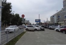 «Либо штраф, либо оплата»: на новосибирских парковках научились ловить 100% неплательщиков