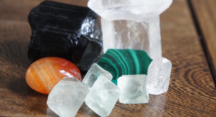 Полудрагоценные камни