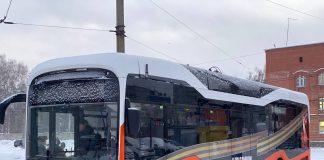 В Новосибирск для тест-драйва прибыл троллейбус, способный объезжать пробки