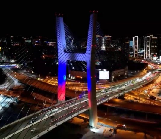 «Мост открыли, пробки остались»: В Новосибирске скорректируют движение из-за новой переправы