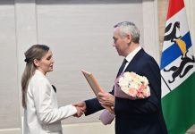 В Новосибирской области наградили победителей и лауреатов конкурса «Сельский учитель»