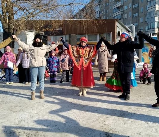 Масленичному огню предали чучело, которого было не жалко