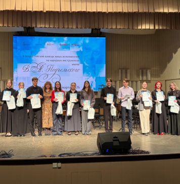 Конкурс юных исполнителей на народных инструментах прошел в Новосибирске